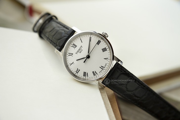 Đồng hồ Tissot T109.210.16.033.00 đạt chuẩn Swiss Made - Ảnh 8