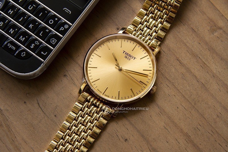 Đồng hồ Tissot T109.210.33.021.00 thiết kế mạ vàng toàn bộ - Ảnh 3