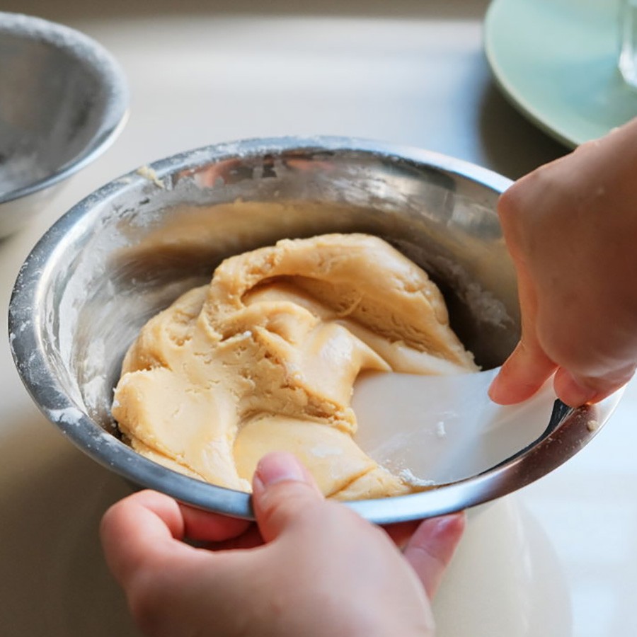 Cách làm bánh trung thu nhân đậu xanh thơm, ngon nhanh chóng cực dễ - Ảnh 10