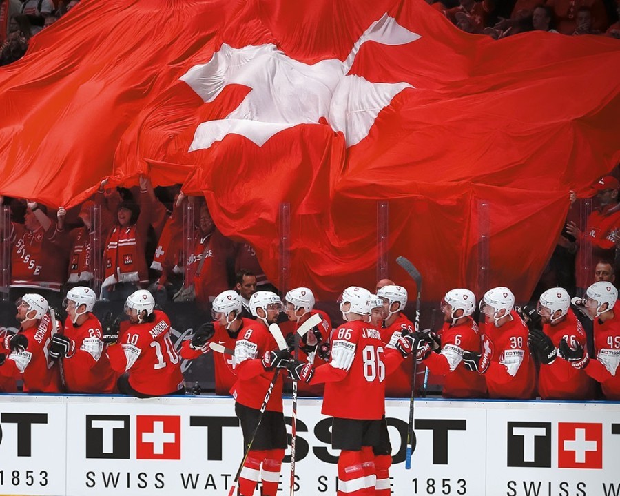 Tissot tài trợ sự kiện thể thao khúc côn cầu Swiss Ice Hockey Federation
