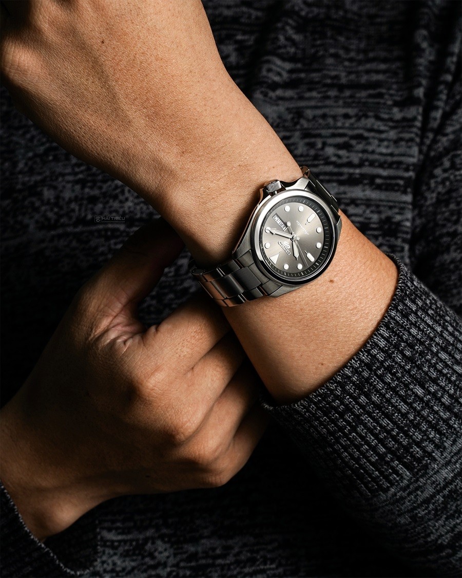 Đồng hồ Seiko Sport SRPE51K1 (1)