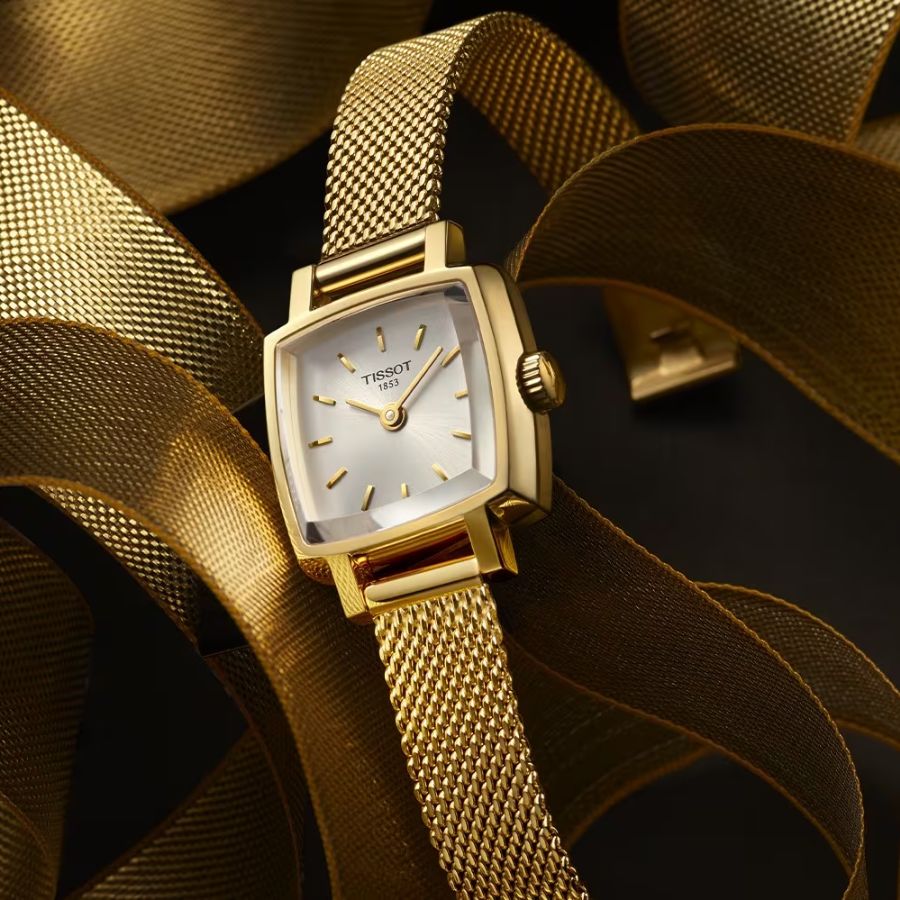 Đồng hồ nữ Tissot Lovely Square dây lưới kim loại vàng sang trọng