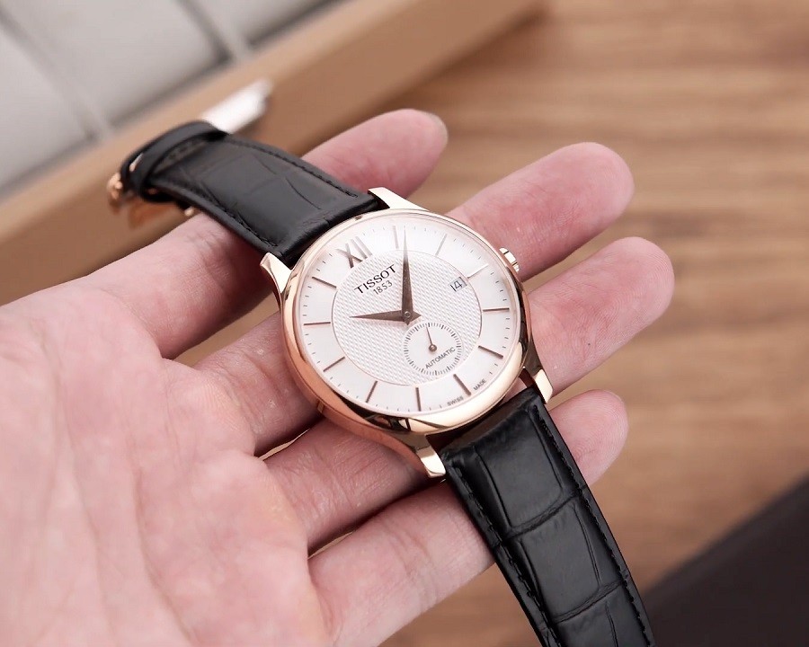 Đồng hồ Tissot T063.428.36.038.00 - ảnh 2