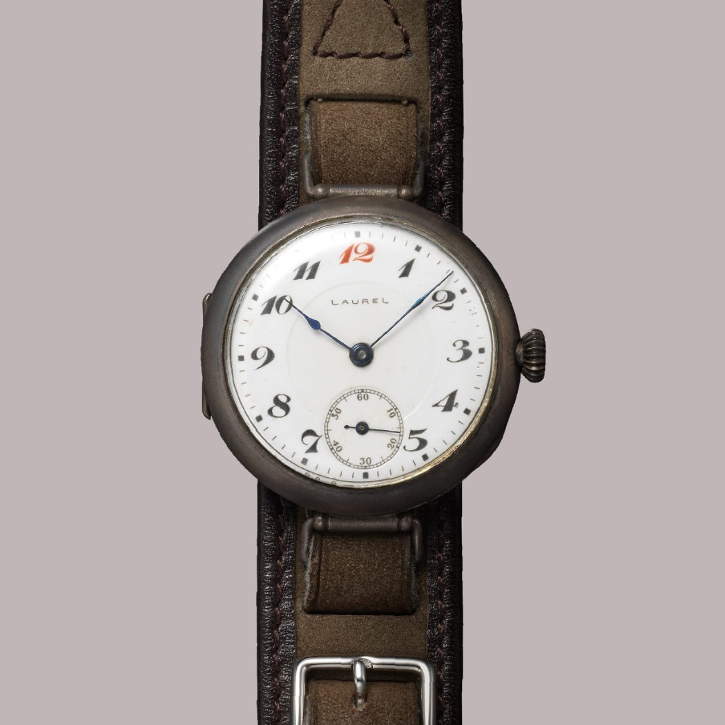 Laurel - đồng hồ đeo tay đầu tiên của Nhật Bản