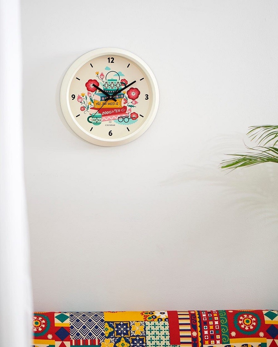 Đồng hồ treo tường dáng hình tròn đẹp mắt