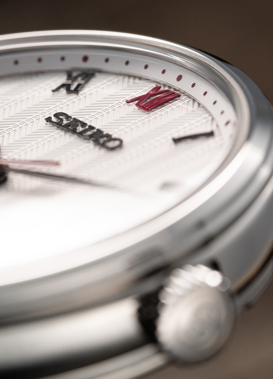 Độ dày vừa vặn của Seiko SRPG25J1