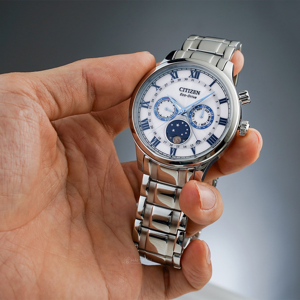 Mẫu đồng hồ Citizen trang bị bộ lịch tuần trăng