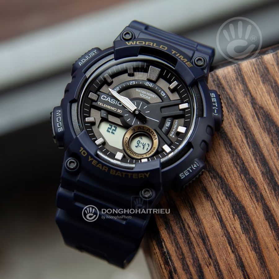 Casio AEQ 110W với kiểu dáng hầm hố, mạnh mẽ cho nam giới