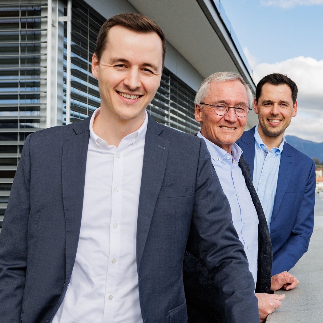 Daniel Schluep và 2 con trai - CEO của thương hiệu Titoni hiện nay