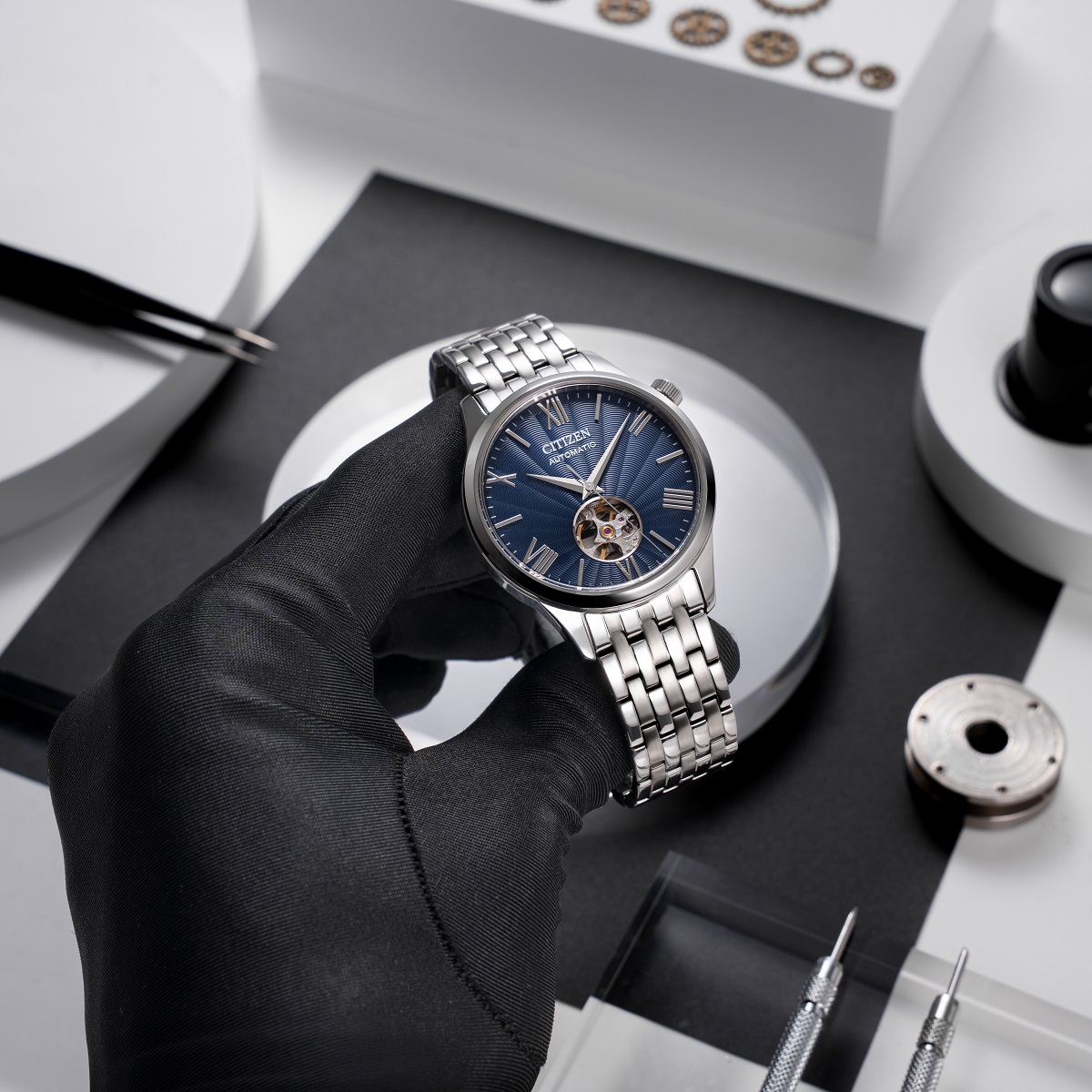 Đồng hồ Citizen Automatic Open Heart NH9130-84L - Ảnh 3