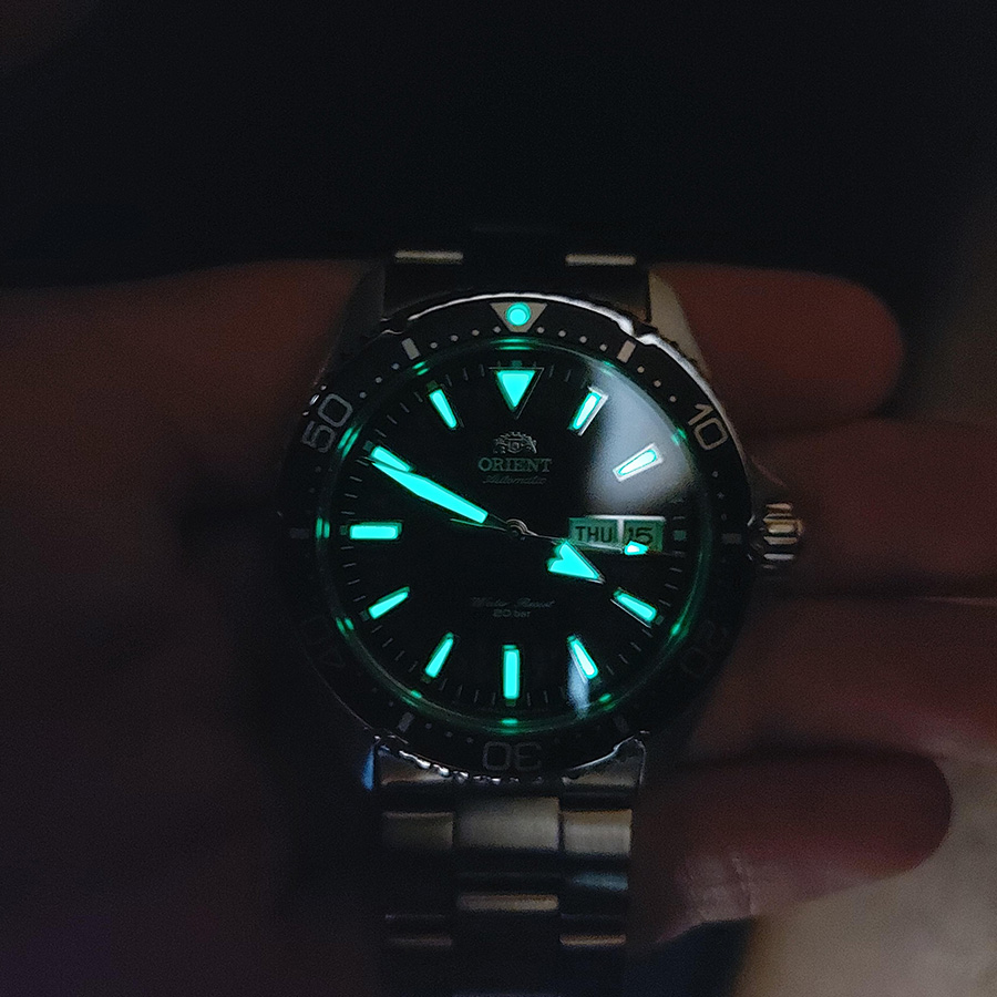 LumiBrite phát sáng tốt của đồng hồ Orient Kamasu - ảnh 5