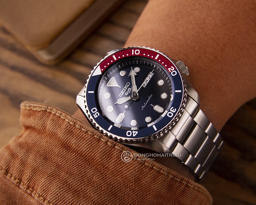 Những yếu tố của Seiko 5 được giữ vững trên dòng sản phẩm Seiko SRPD