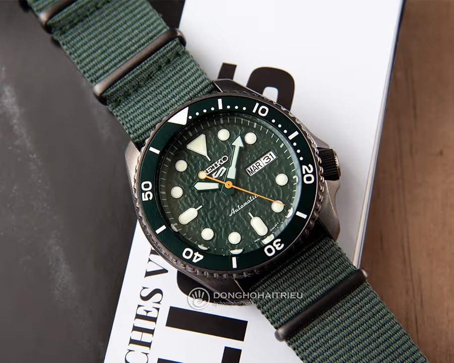 Phối màu xanh trên SRPD Sense Style