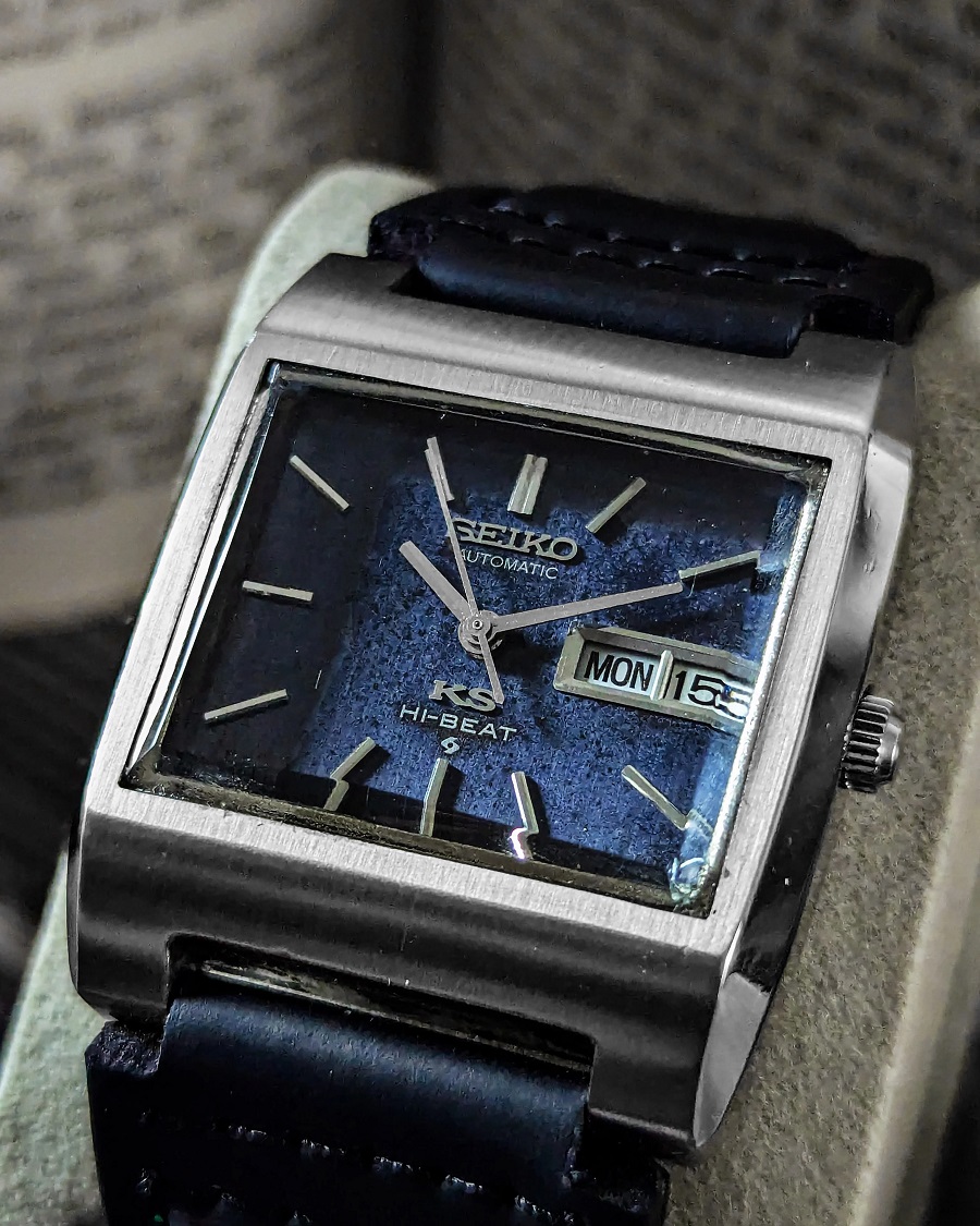 Hiệu ứng chuyển màu trên mặt số tô điểm thêm cho vẻ đẹp của King Seiko 5626-5010 - ảnh 2