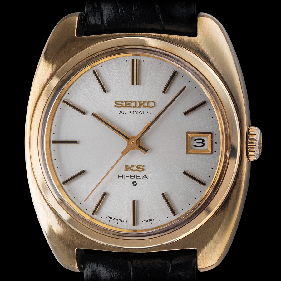 Mẫu đồng hồ King Seiko đầu tiên và duy nhất sản xuất tại nhà máy Suwa Seikosha thay vì Daini Seikosha chính là 56KS
