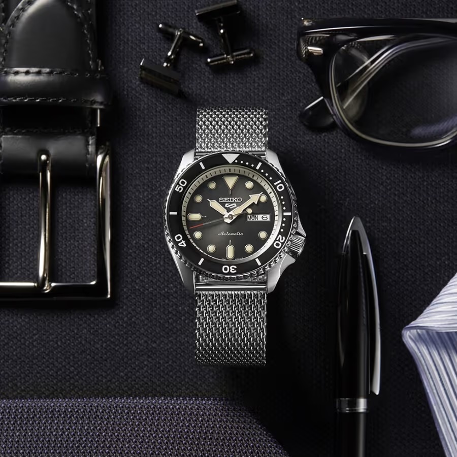 Sự lịch lãm được đề cao trên thiết kế của SRPD Suits Style