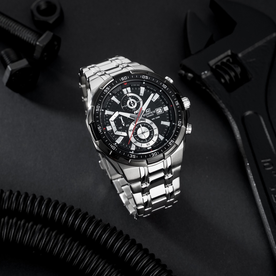 Cảm hứng motocross xuất hiện trên mặt số của những chiếc đồng hồ Casio Edifice EFR-539 - ảnh 1