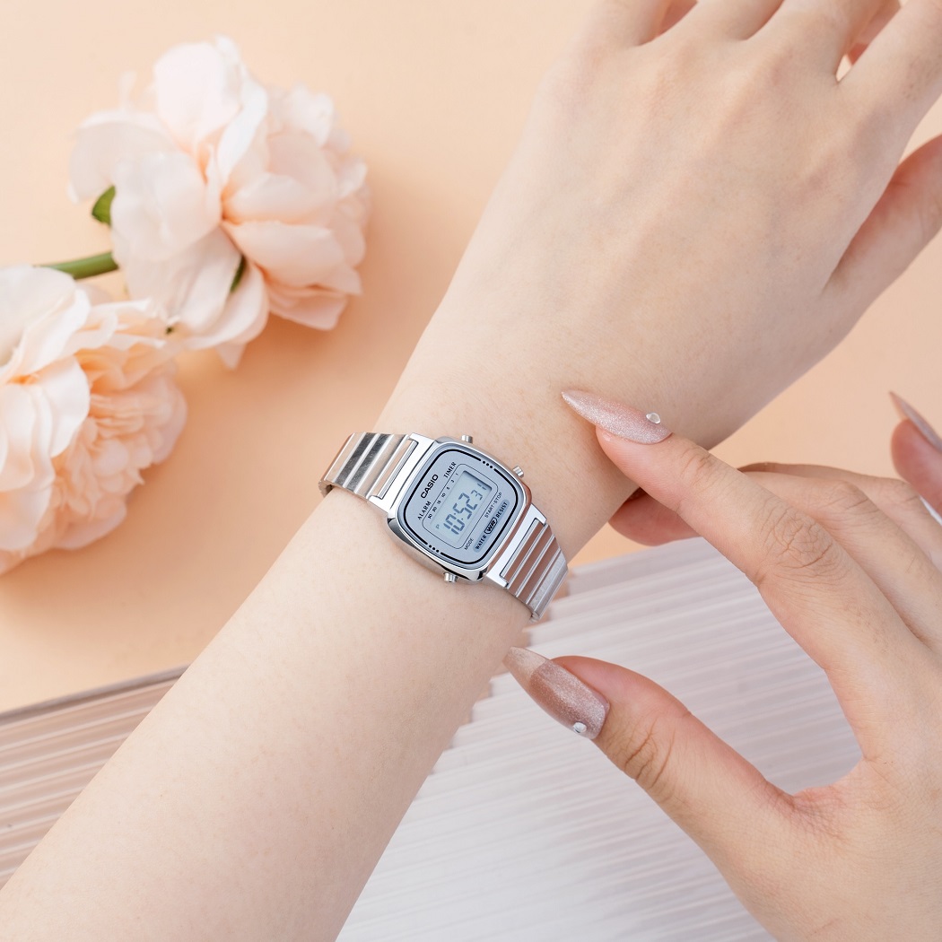 Sự đơn giản và tính tế của Casio LA670 giúp nó phù hợp để đeo mọi dịp hằng ngày - ảnh 3