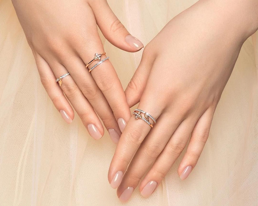 Ý nghĩa đeo nhẫn các ngón tay phong thủy chính xác nhất
