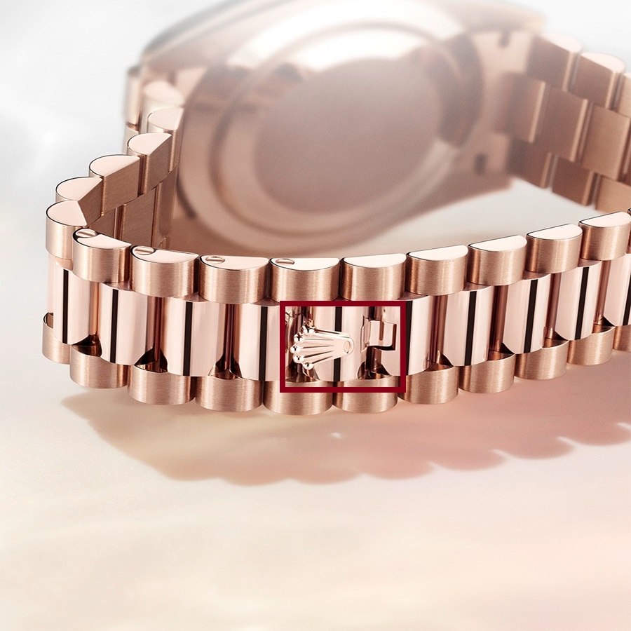 Khóa Crownclasp ẩn trên dây