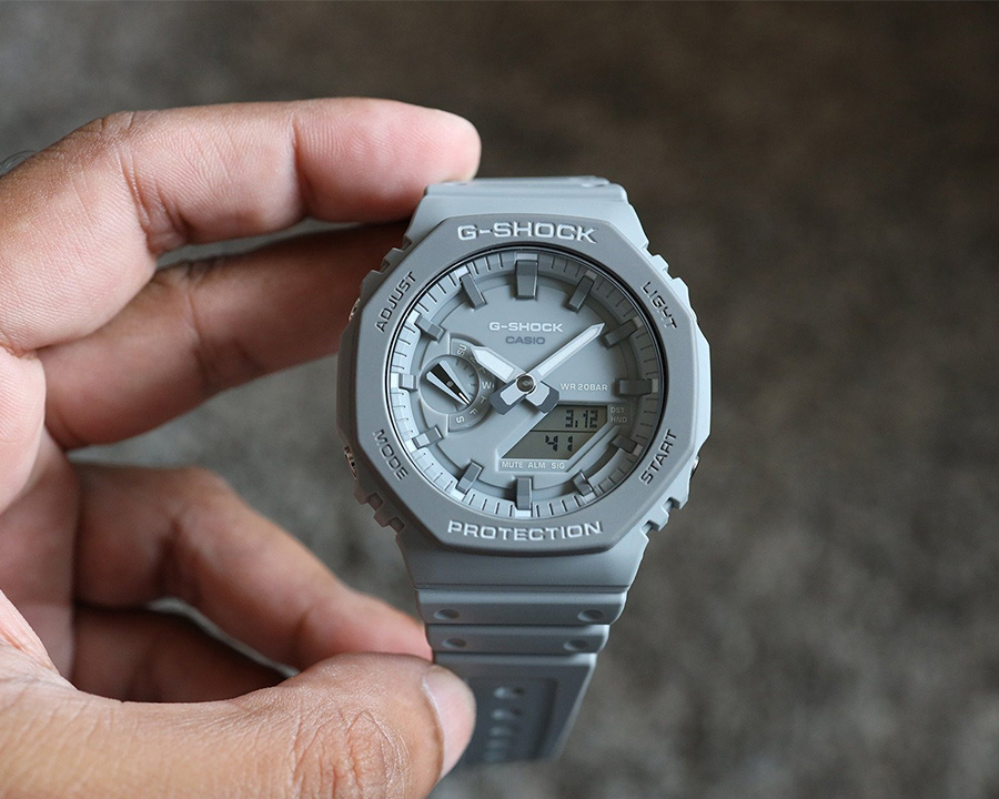 Casio G-Shock GA-2110ET-8A với cảm hứng từ màu Ultimate Grey - màu của năm 2021 - ảnh 3
