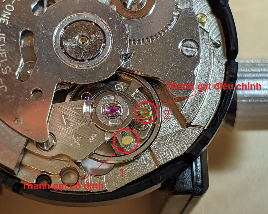 điều chỉnh sai số bằng cần gạt