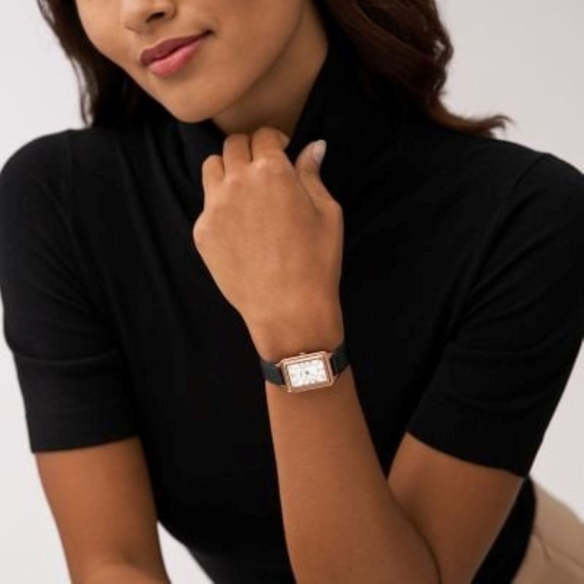 Huyền bí và quyến rũ cùng Fossil Raquel ES5310