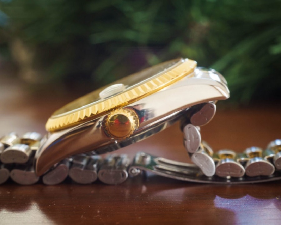 Cấu tạo vỏ của Orient Oyster Day Date có phần tương đồng với thiết kế nổi tiếng của Rolex - ảnh 3