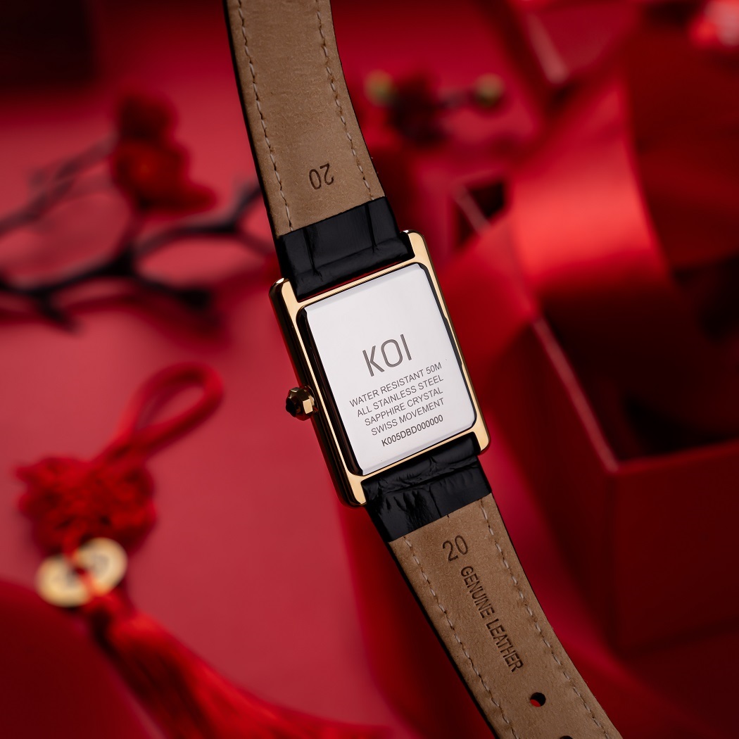 KOI sử dụng vật liệu chế tác cao cấp như thép không gỉ, kính sapphire trên những mẫu đồng hồ Tank của mình - ảnh 3