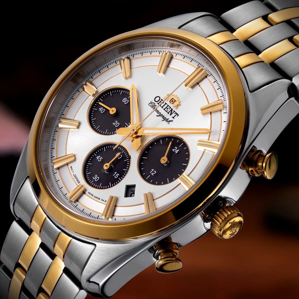 Đồng hồ Orient Chronograph thường có cách bố trí mặt số phổ thông