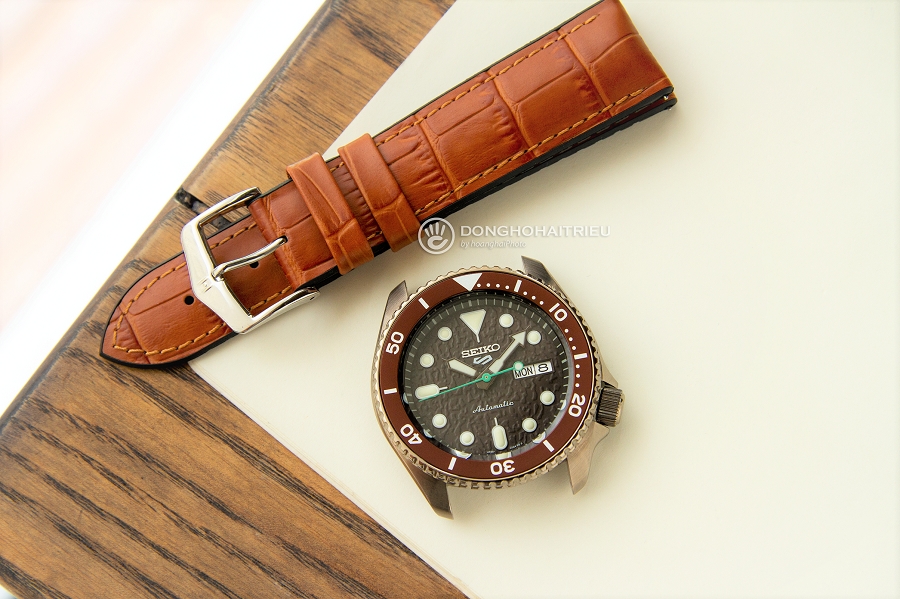 size dây đồng hồ seiko 5 quân đội