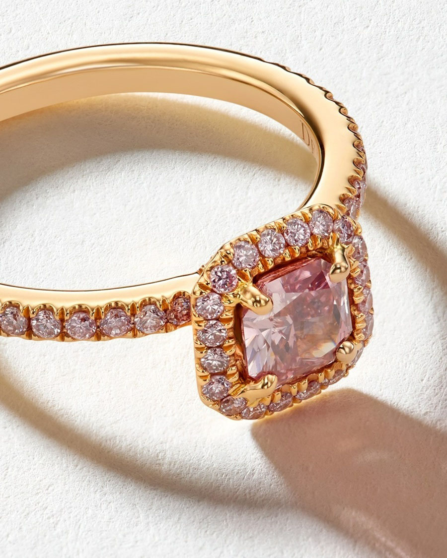 De Beers đã hoàn thiện nghệ thuật chế tác đồ trang sức kim cương