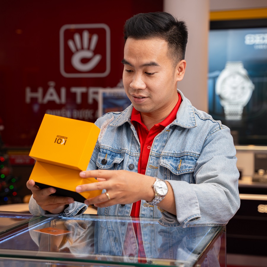 Không gian mua sắm tại Đồng Hồ Hải Triều Cần Thơ - ảnh 2
