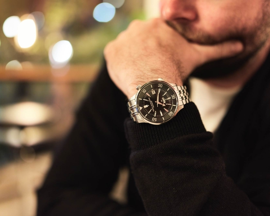 mẫu orient king diver trên tay người dùng