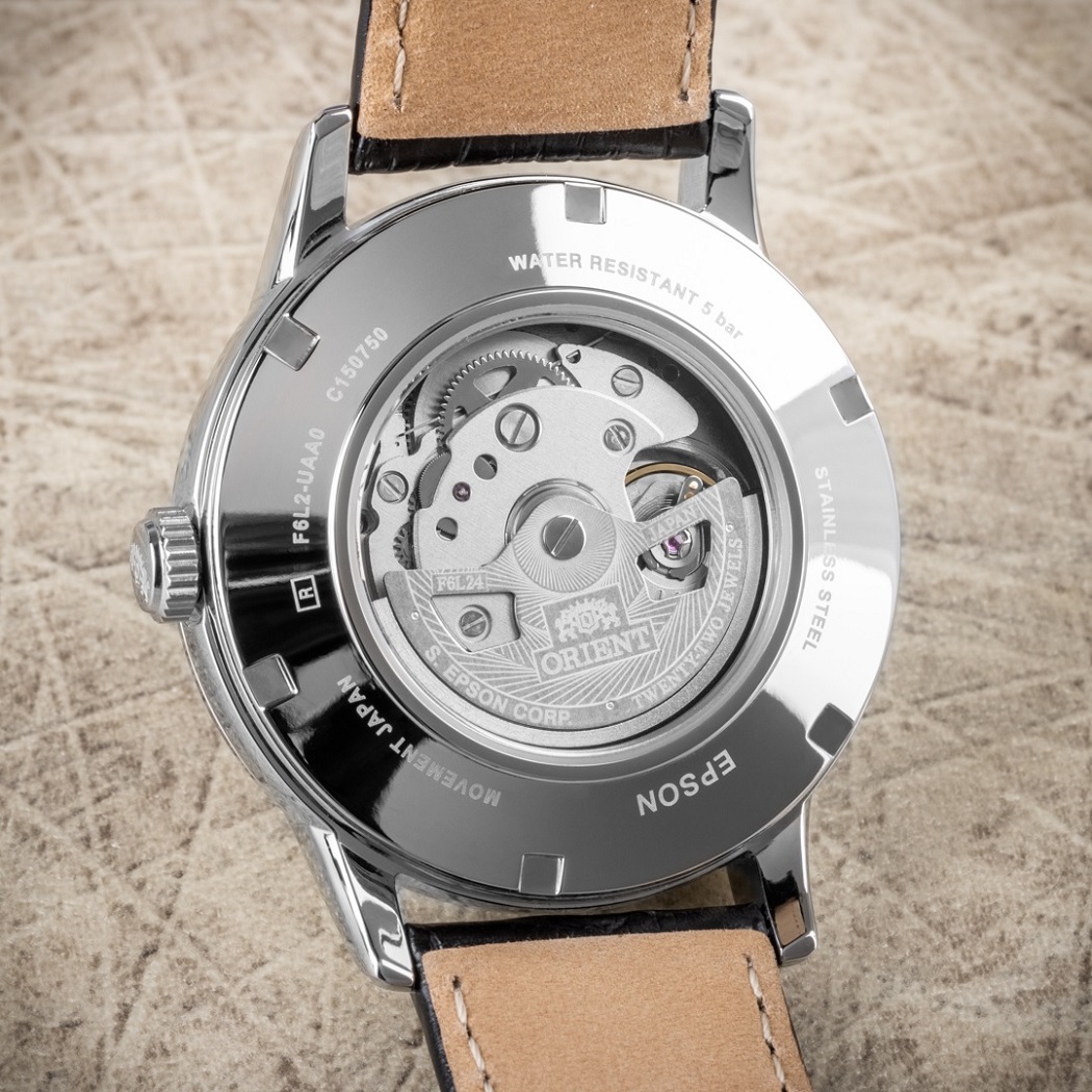F6L24 là dòng máy xuất hiện trên đồng hồ Orient Sun And Moon Open Heart - ảnh 5