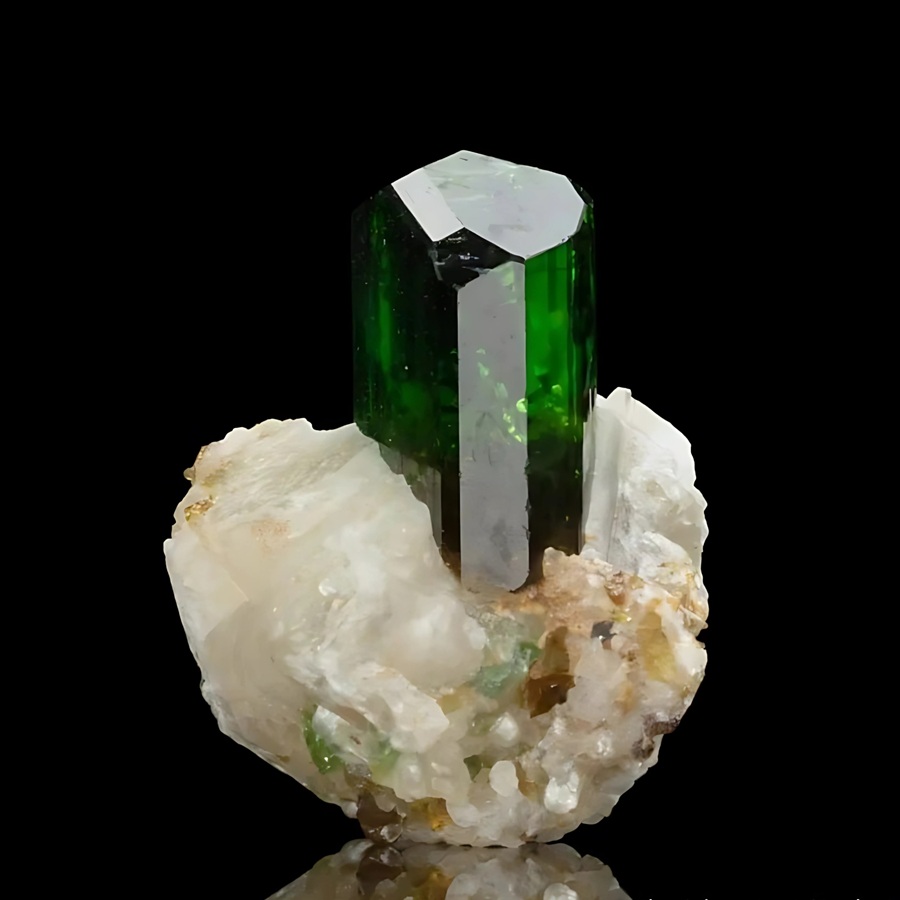 Tinh thể Tourmaline Chromdravite