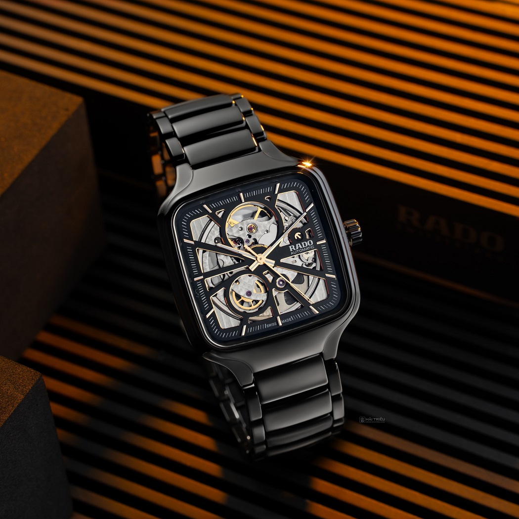 đồng hồ cơ nam mặt vuông Rado True Square Automatic R27086162