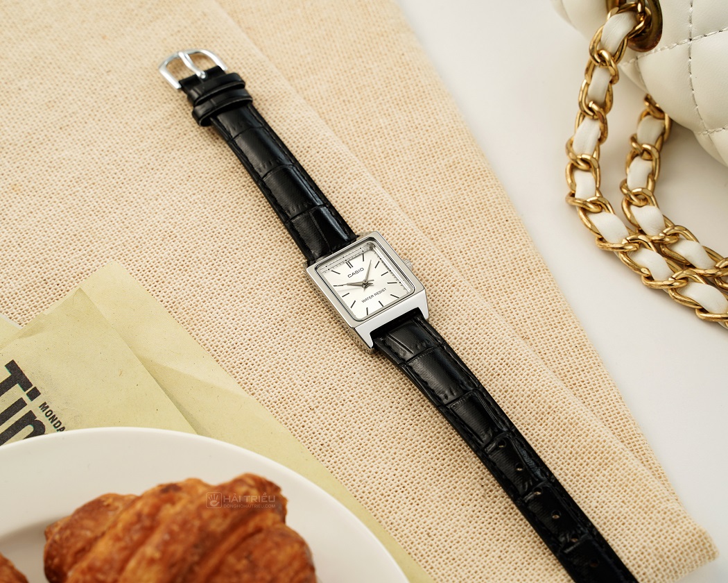 đồng hồ nữ dây da mặt vuông Casio LTP-V007L-7E1UDF