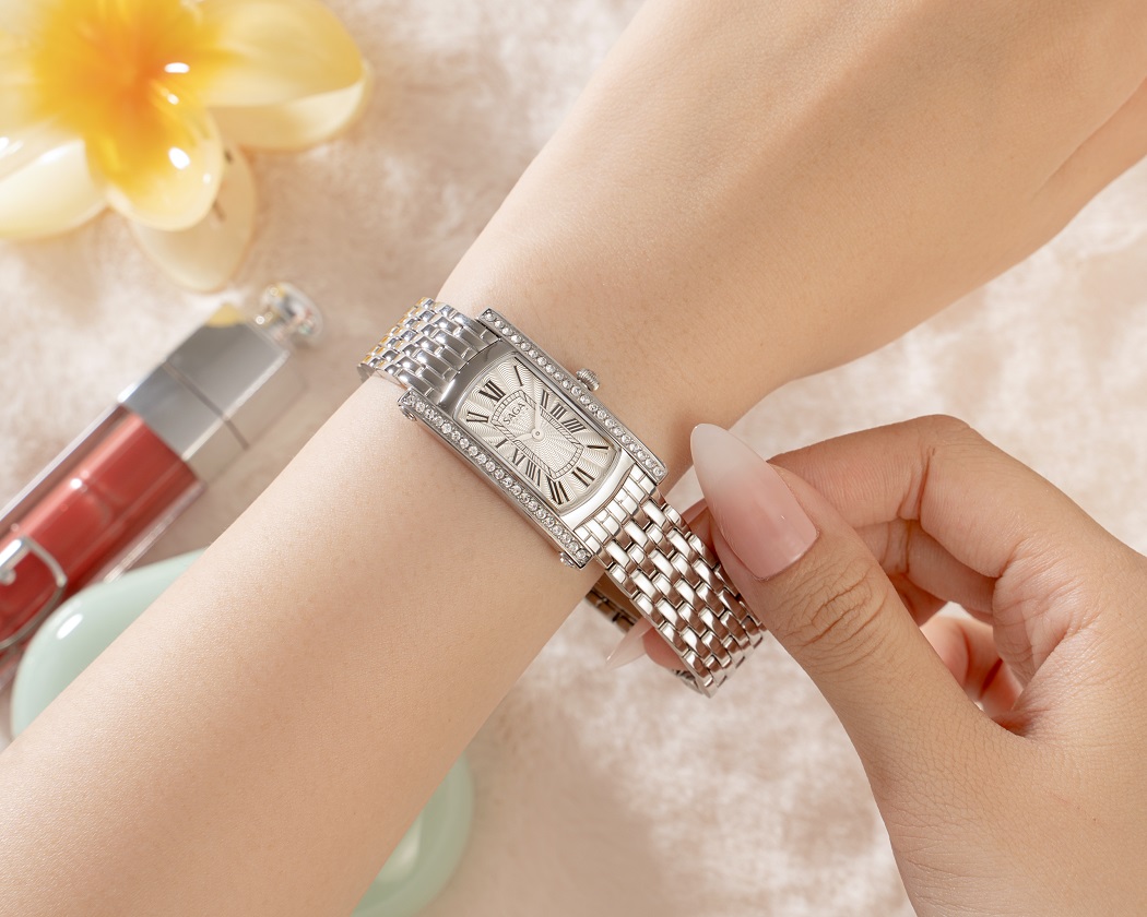 đồng hồ dây kim loại đính đá cho nữ Saga Stella 71836-SVSVSV-2