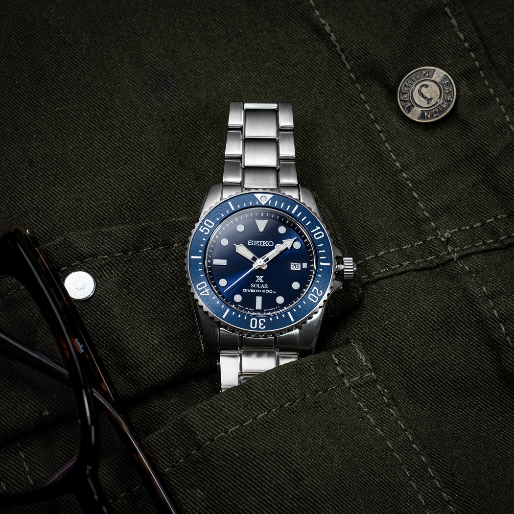 Đồng hồ Seiko dây kim loại SNE585P1