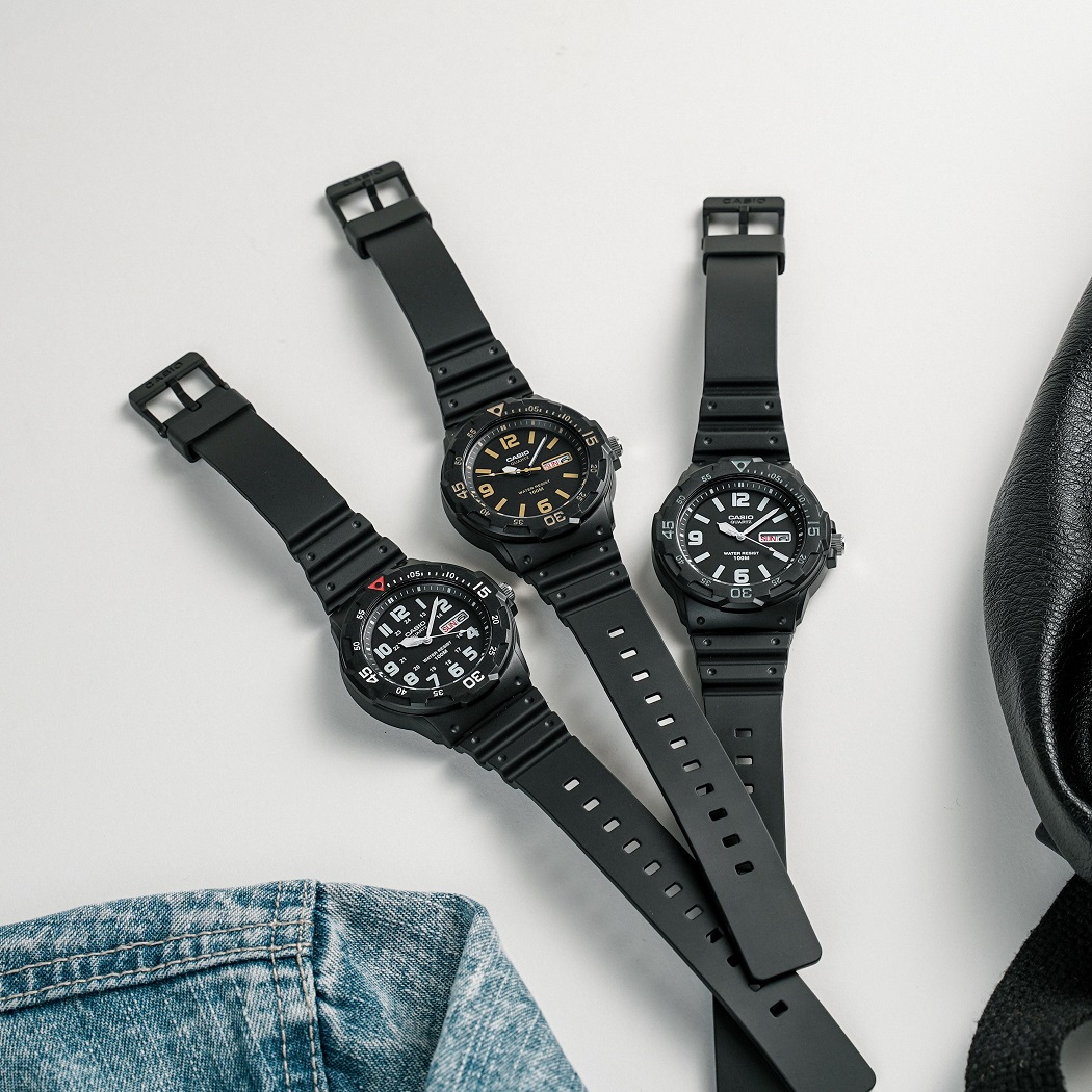 Đồng hồ Casio nam dây nhựa