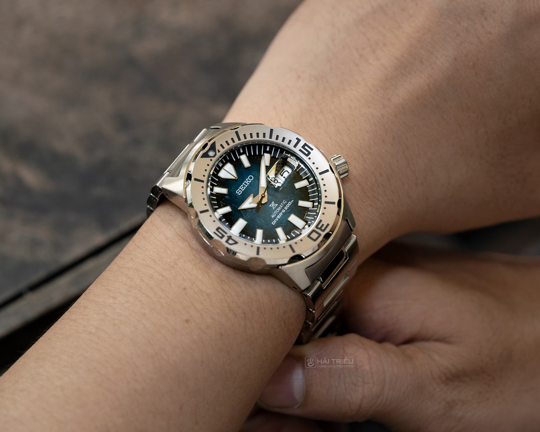 Đồng hồ Seiko Diver dưới BST Prosex Sea SRPH75K1
