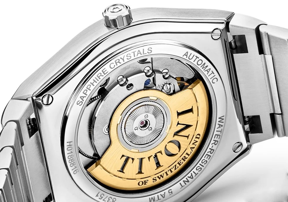 Mặt sau trong suốt của Titoni Impetus Classic Star – 23751 S-629