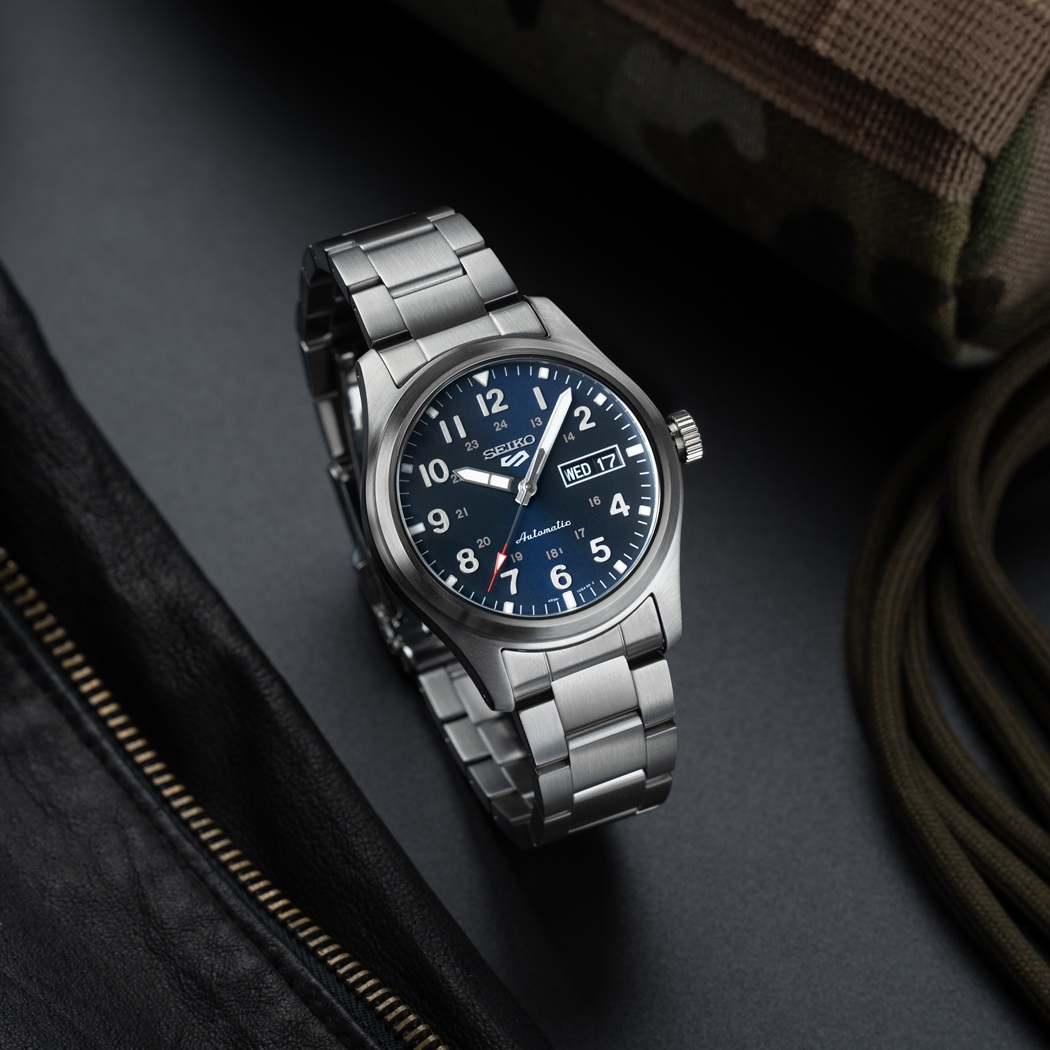 Đồng hồ Seiko mặt xanh dương SRPG29K1, mặt số hiển thị lịch ngày thứ
