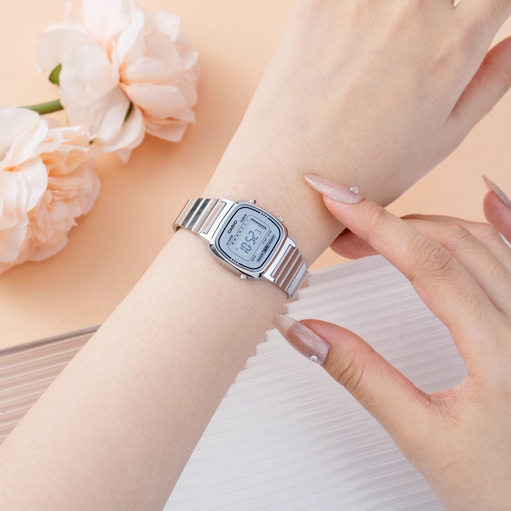 Đồng hồ Casio nữ mặt nhỏ