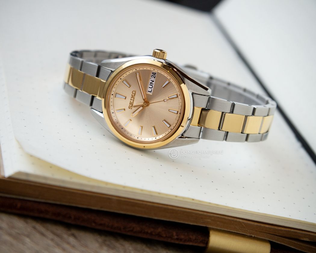 Đồng hồ Seiko vàng SUR3541 với dây kim loại và mặt số mạ PVD sang trọng