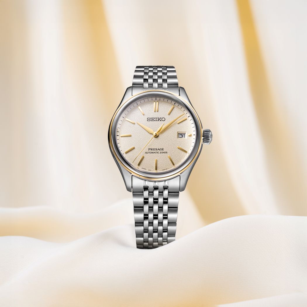 Seiko Presage Classic Series SPB478J1 với mặt số vàng cát và họa tiết dệt lụa cao cấp