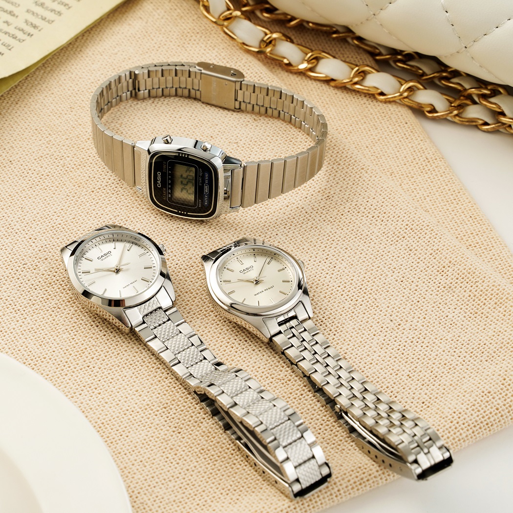 Đồng hồ Casio dây kim loại chính hãng