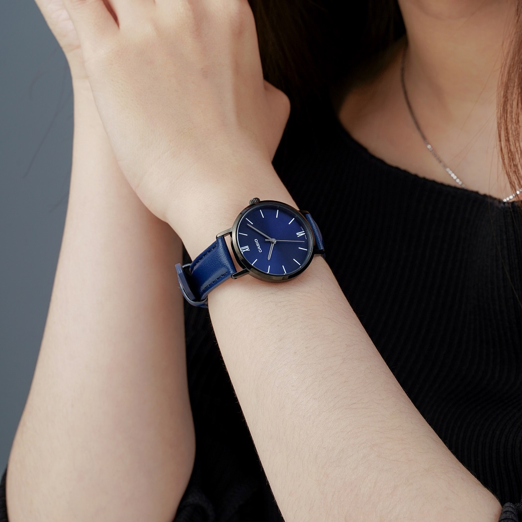 Đồng hồ Casio nữ dây da mặt tròn