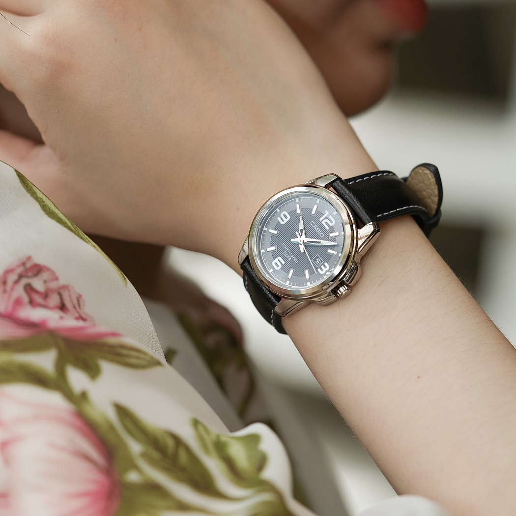 Đồng hồ Casio nữ dây da mặt tròn